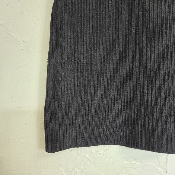 GANNI Ribbed Scalloped Sleeveless Black Top - Picture 3 of 10